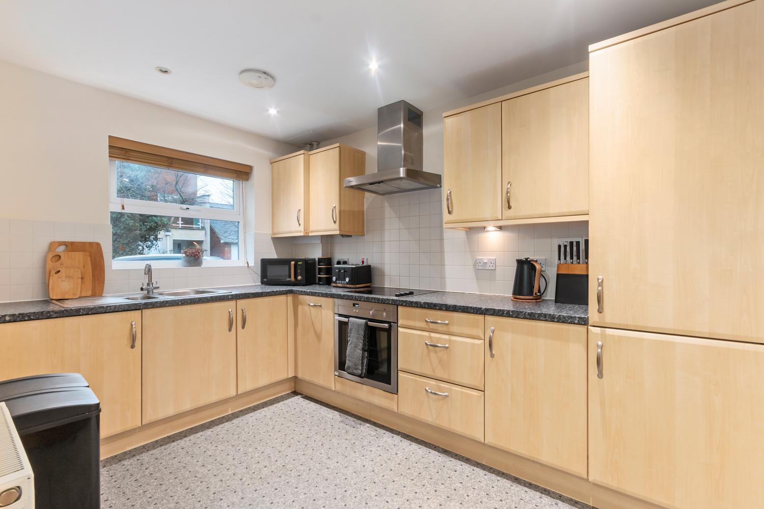 Villa Sleeps9 Parking&Garage 17 Mins To Gatwick, 30 To London Merstham Exterior foto
